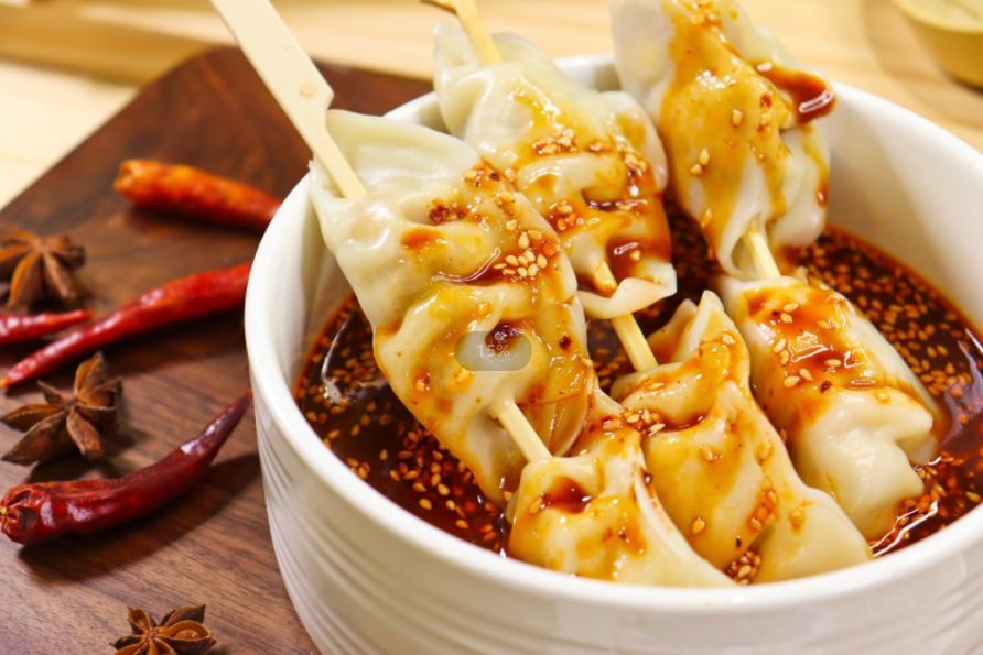 從代工到共創(chuàng)：旺年食品工廠的定制化服務(wù)如何破局同質(zhì)化競(jìng)爭(zhēng)？