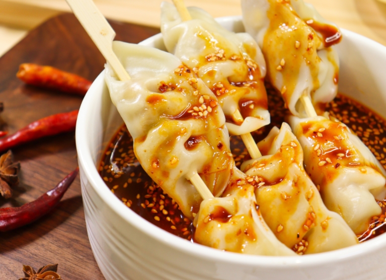 覆蓋家庭客群，注重“堂食+外賣(mài)”雙渠道